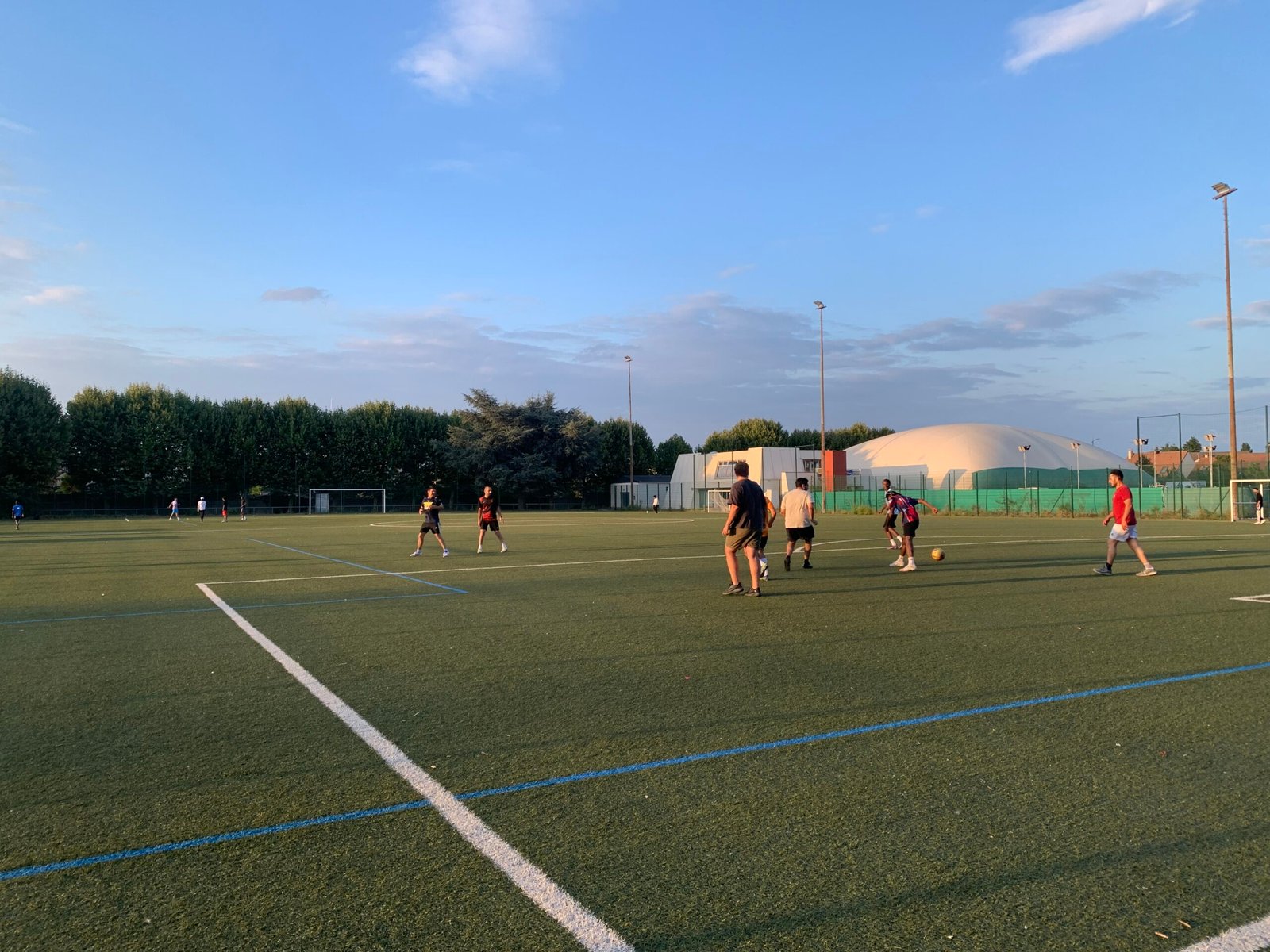 Fransa Dev-Genç Paris’te Futbol Maçı Örgütledi - Image 1