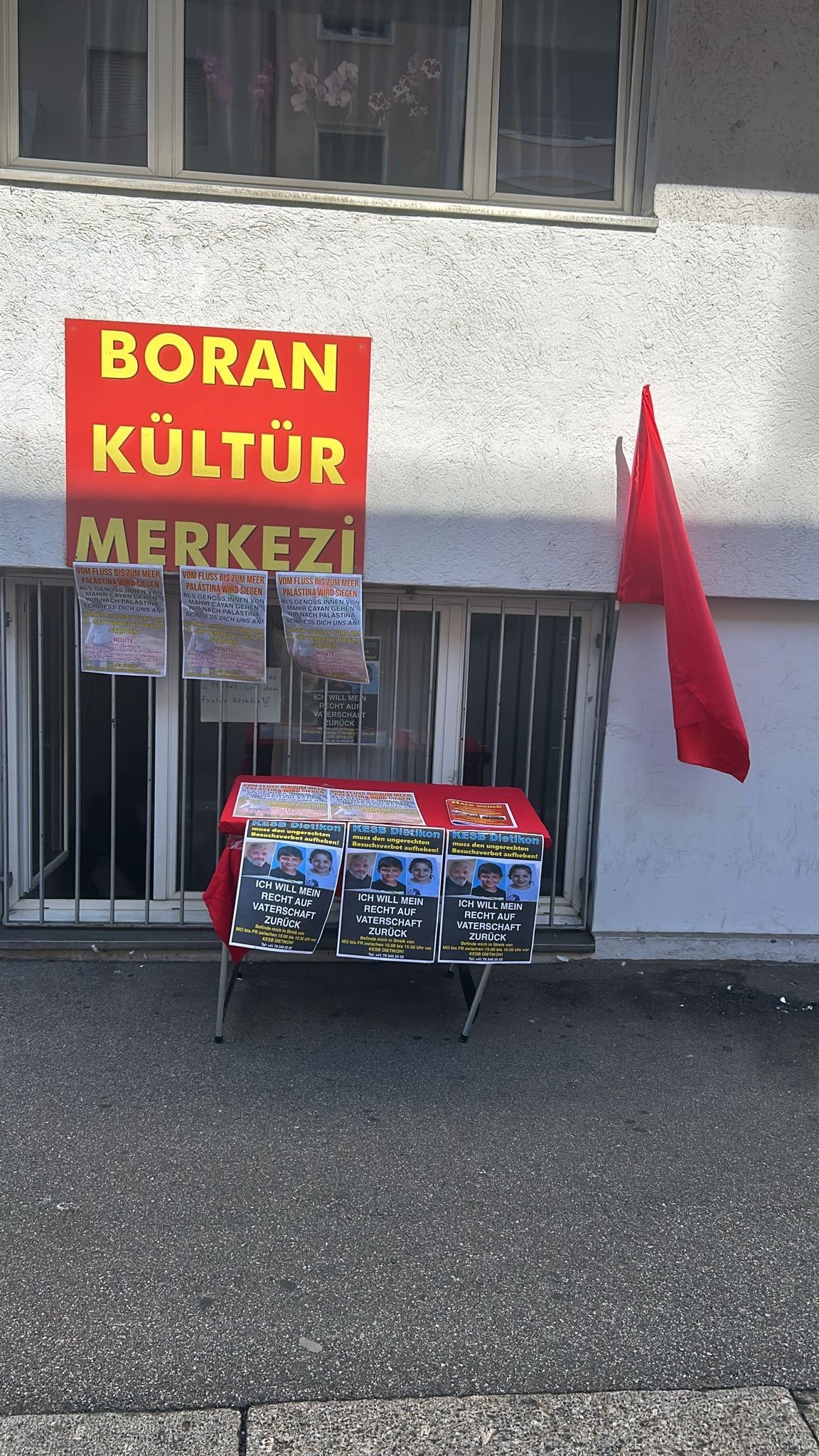 İsviçre’de Kuyu Tipi Hapishanelere Karşı Ölüm Orucunda Olan Serkan Onur Yılmaz İçin Bildiri Dağıtımı Yapıldı - Image 1