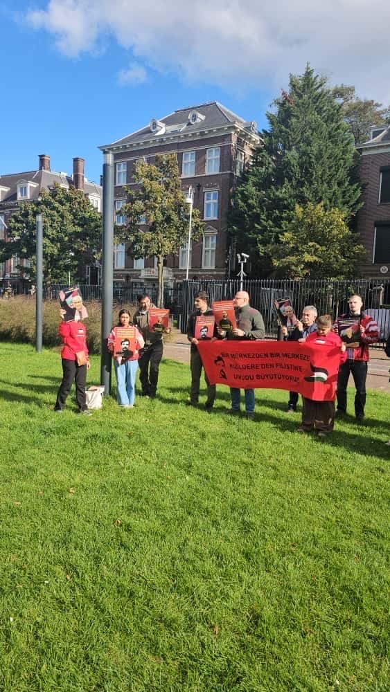 S,R,Y Tiplerinden Gazze’ye Zafer Yürüyüşü 3. Gününde Amsterdam ve Rotterdam’daydı - Image 16 S,R,Y Tiplerinden Gazze’ye Zafer Yürüyüşü 3. Gününde Amsterdam ve Rotterdam’daydı - Image 16