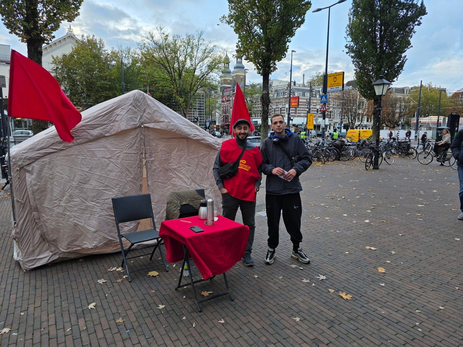 Hollanda Direniş Çadırının 1.Günü - Image 1