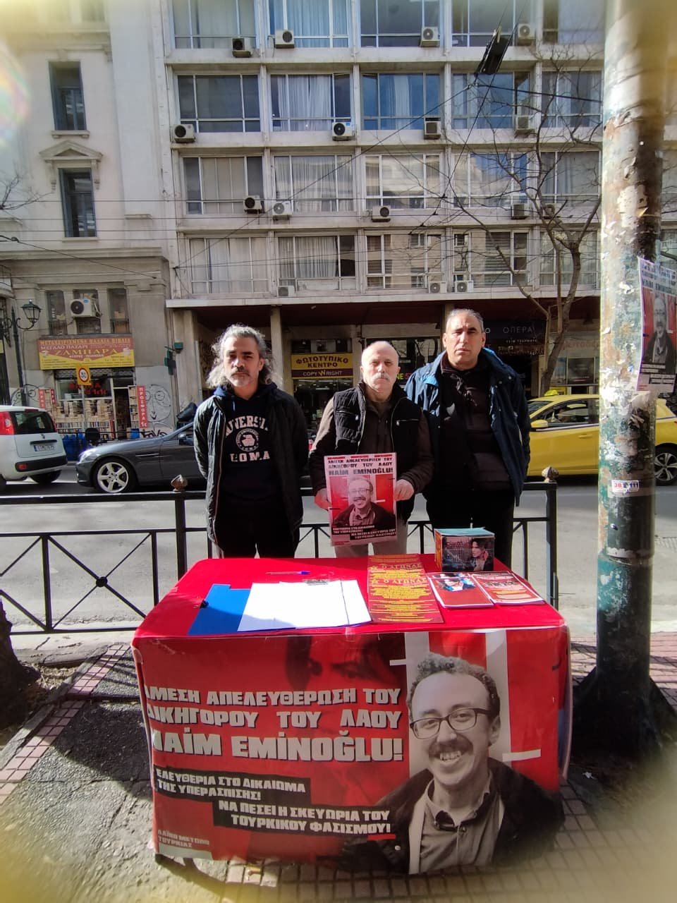 Atina Barosu Önünde Halkın Tutsak Avukatı Naim Eminoğlu İçin Açılan Masa 12. Gününde - Image 1