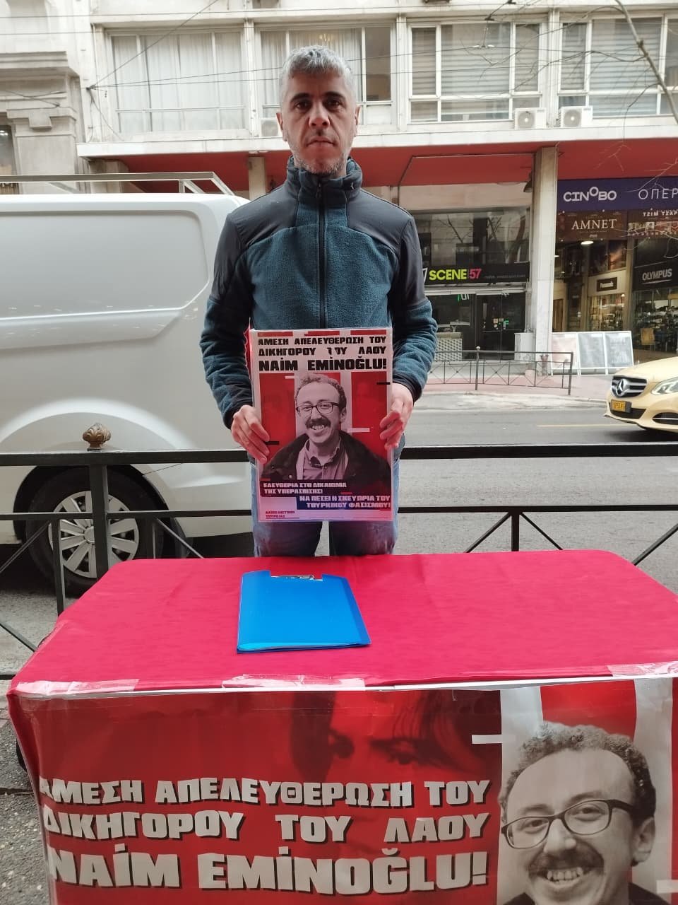 Atina Barosu Önünde Halkın Tutsak Avukatı Naim Eminoğlu İçin Açılan Masa 10. Gününde - Image 1