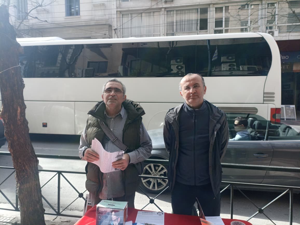 Atina Barosu Önünde Halkın Tutsak Avukatı Naim Eminoğlu İçin Açılan Masa 14. Gününde - Image 1