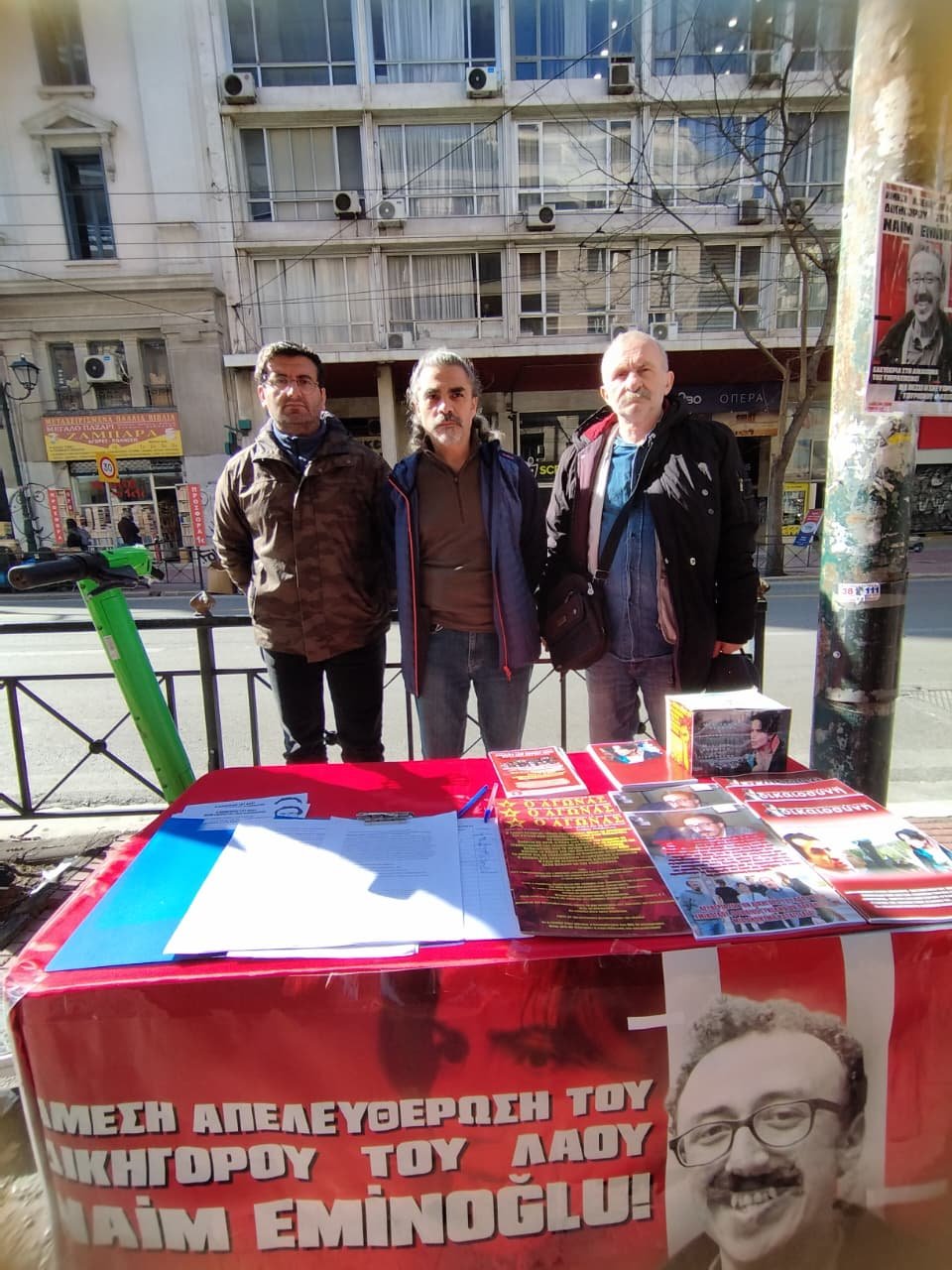 Atina Barosu Önünde Halkın Tutsak Avukatı Naim Eminoğlu İçin Açılan Masa 16. Gününde - Image 1