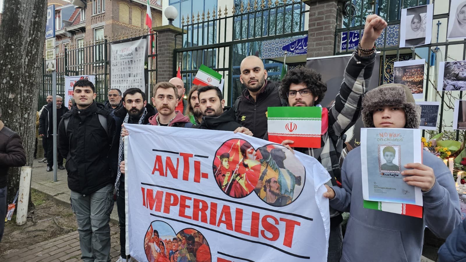 Hollanda’da İran Büyükelçiliği Önünde Anma - Image 1