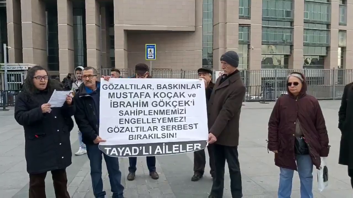 TAYAD’lı Aileler Çağlan Adliyesi Önünde Basın Açıklaması Yaptı - Image 1
