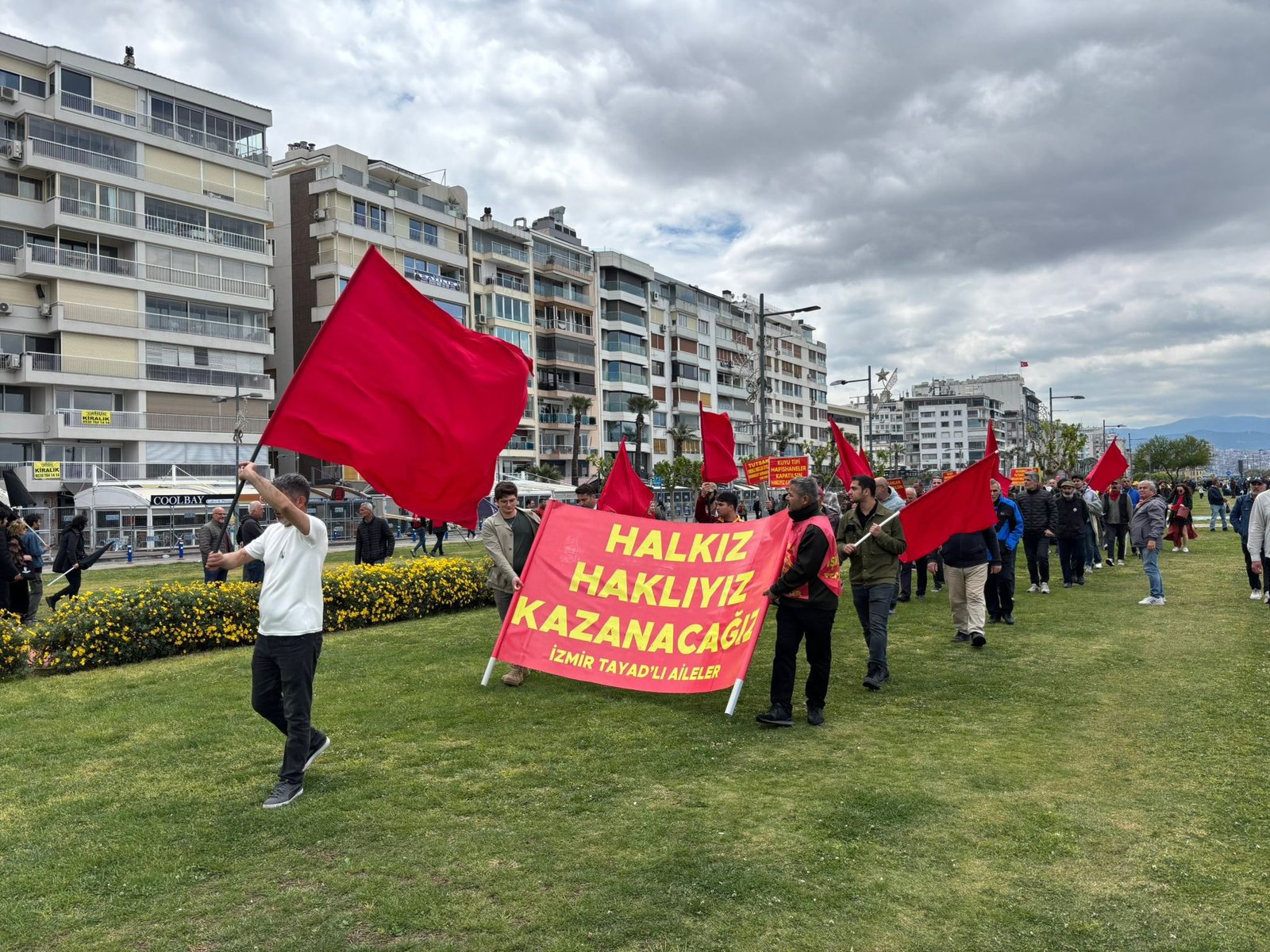 İzmir’de TAYAD’lı Aileler 2026 1 Mayıs’ında Alanlardaydılar - Image 1
